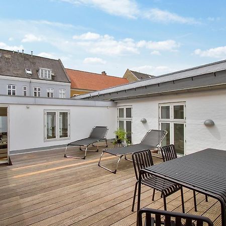 Central 3-Bedroom Apartment With A Big Terrace And Fitness Room Aalborg Luaran gambar